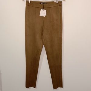 Zara High Rise Legging